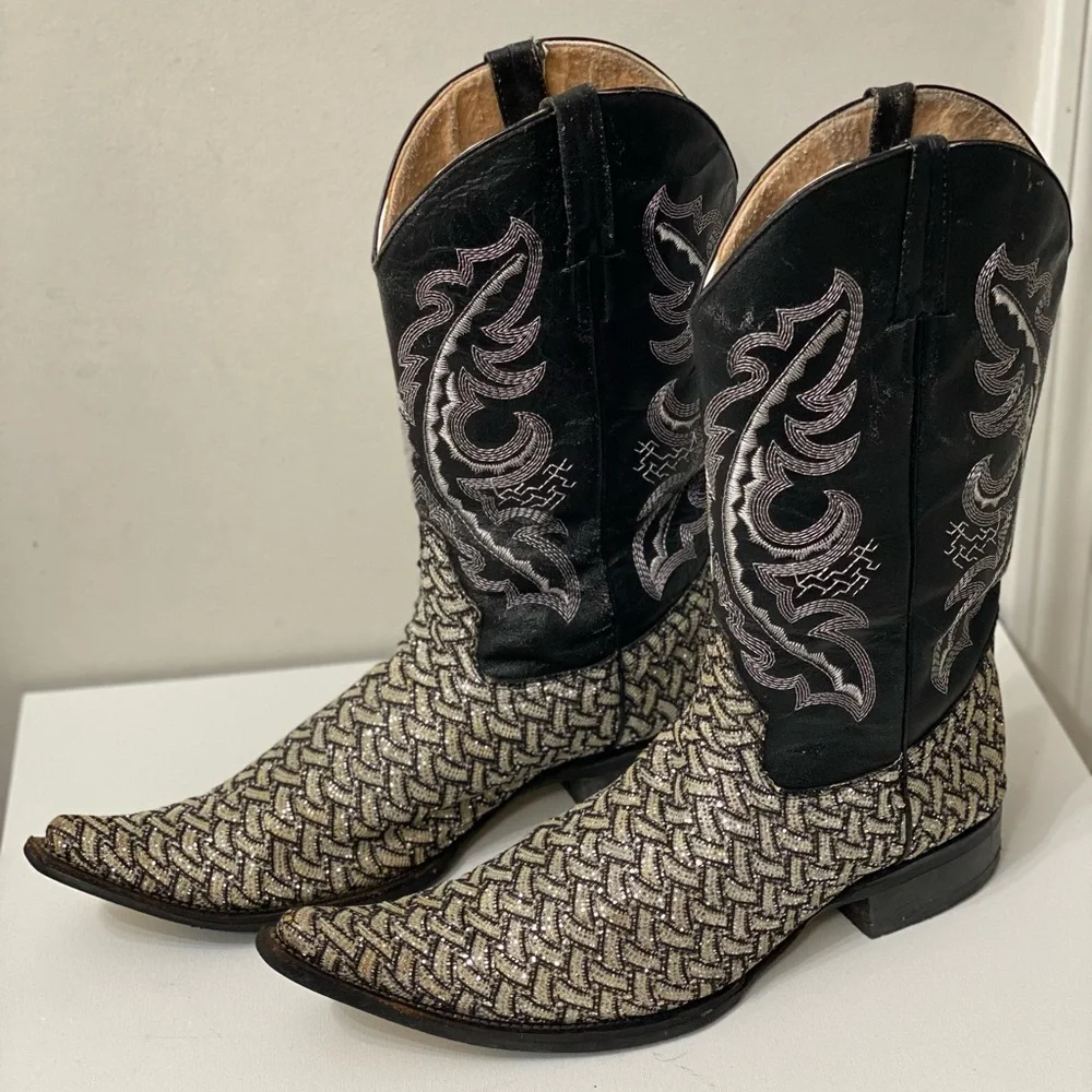 JAIMES BOOT, JAIMES Texas Style Cowboy Boots, leather and Gems. Very stylish - Picture 1 of 8